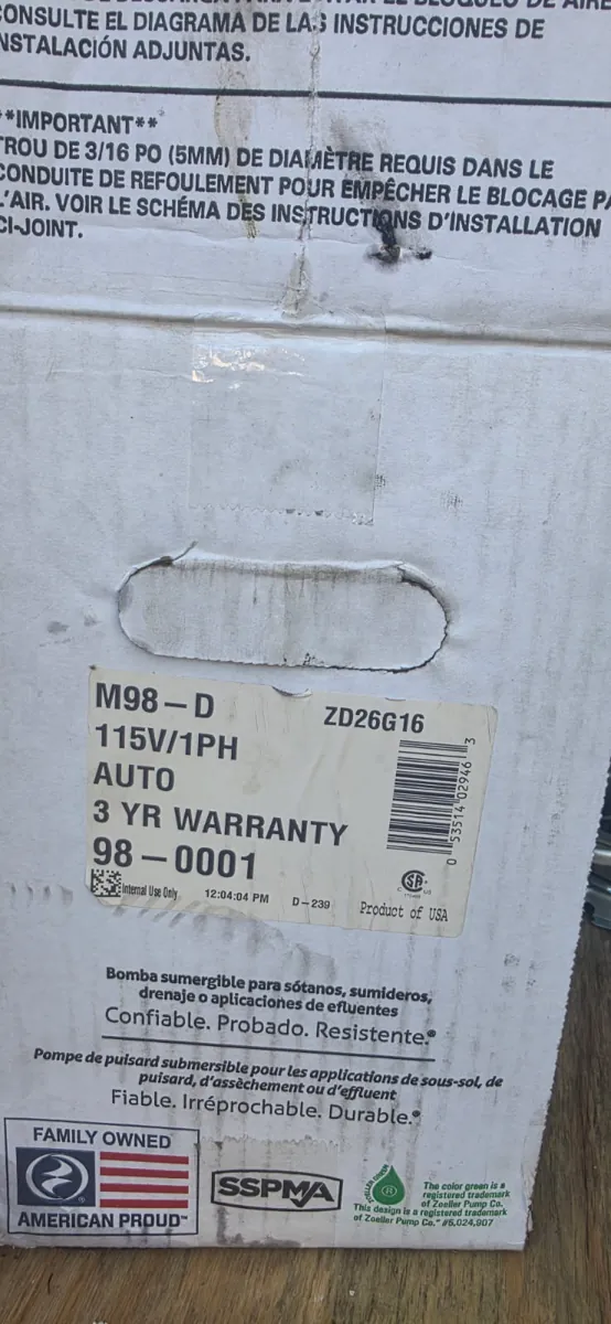 Box for the new Zoeller M98-D submersible sump pump, labeled 115V single phase, automatic, 3 year warranty